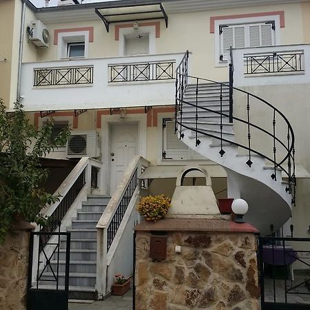 Apartment Efi Néa Péramos Exterior foto